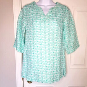 Vineyard Vines 100% Linen Women's v neck top. Size M 10-12